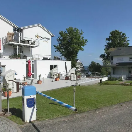 Nr_ 05 Im Sonnenbad * Sassnitz